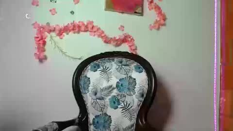 sophia online show from 10/18/25, 10:10