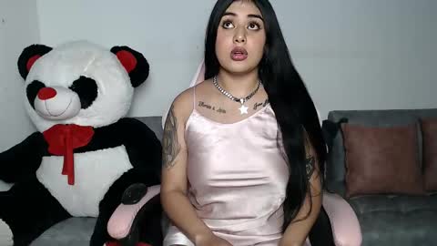 Snapshot of sophiadazza666 chatting on 06/04/26, 01:11 sophia online show from 06/04/26, 01:11