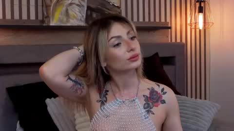 Snapshot of sophialace chatting on 06/03/26, 03:20 Sophia Lace online show from 06/03/26, 03:20