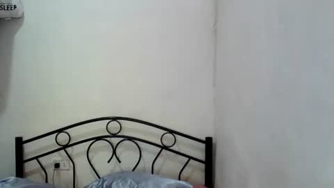 sophialaurel online show from 12/02/25, 04:40