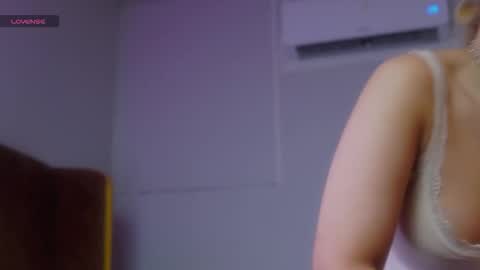 Sophia online show from 03/22/26, 06:44