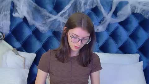 SophiaProve online show from 10/26/25, 04:18