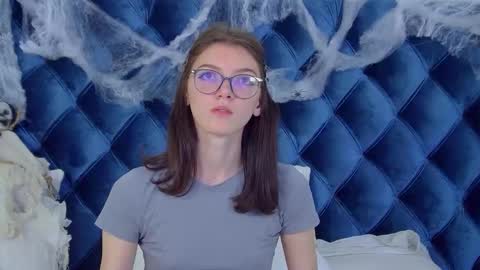 SophiaProve online show from 10/27/25, 04:27