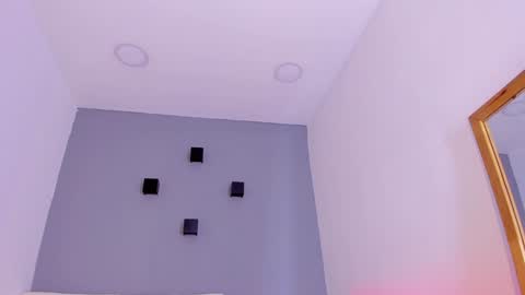 Sofi online show from 02/08/25, 06:12