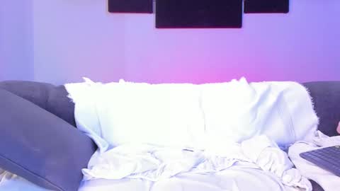 Sofi online show from 03/11/25, 05:46