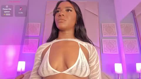 SophiaSmiths online show from 01/18/25, 07:07