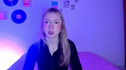 Sophie online show from 03/20/26, 08:08