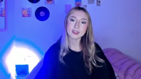 Sophie online show from 03/29/26, 06:24