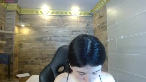 S O P H I E online show from 04/25/26, 07:22