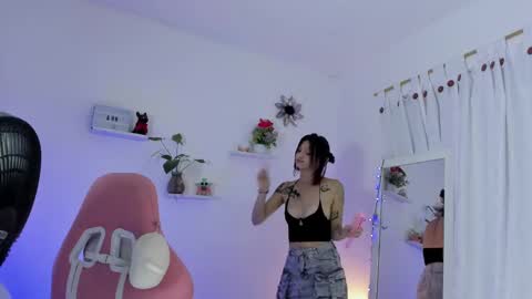 sophie doll online show from 12/10/24, 02:48