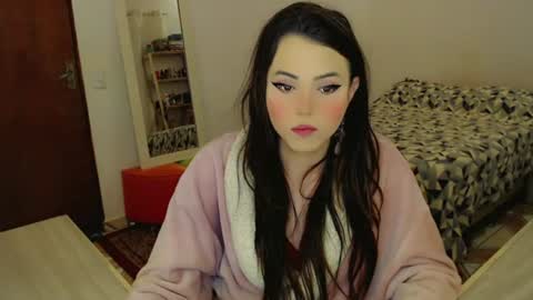 Snapshot of sophie_fantasy_hot chatting on 06/15/26, 03:25 Sophie Fantasys online show from 06/15/26, 03:25