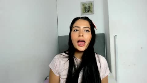 Snapshot of sophie_foxxx chatting on 12/23/24, 07:41 Sophie online show from 12/23/24, 07:41