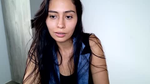 Snapshot of sophie_foxxx chatting on 02/01/25, 10:23 Sophie online show from 02/01/25, 10:23