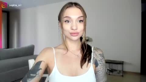 Snapshot of sophie_in chatting on 07/07/26, 06:47 Sonya online show from 07/07/26, 06:47
