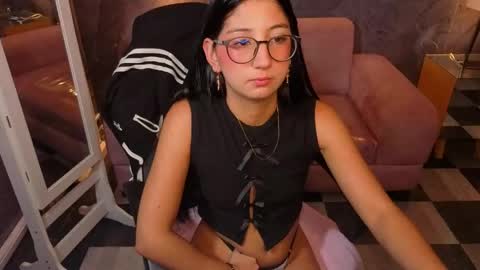 sophie_jones_b online show from 05/08/26, 01:38
