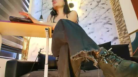 Sophie online show from 12/17/25, 12:55