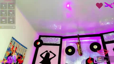 Snapshot of sophie_miaa chatting on 09/10/25, 11:10 sophie_miaa online show from 09/10/25, 11:10