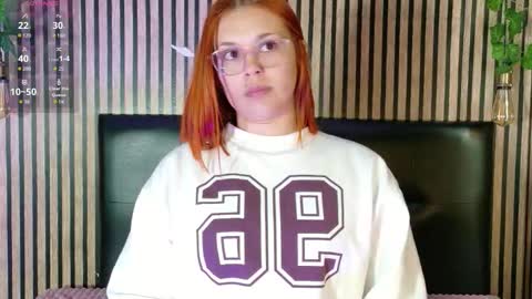 sophie_new25 online show from 01/09/26, 12:41