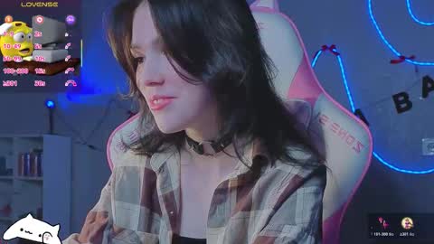 Snapshot of sophie_nomenal_ chatting on 01/11/26, 04:28 sophie_nomenal_ online show from 01/11/26, 04:28