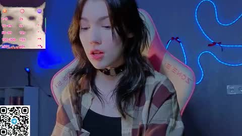 Snapshot of sophie_nomenal_ chatting on 02/01/26, 07:34 sophie_nomenal_ online show from 02/01/26, 07:34