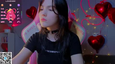 Snapshot of sophie_nomenal_ chatting on 02/11/26, 07:13 sophie_nomenal_ online show from 02/11/26, 07:13