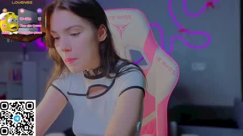 Snapshot of sophie_nomenal_ chatting on 02/24/26, 06:28 sophie_nomenal_ online show from 02/24/26, 06:28