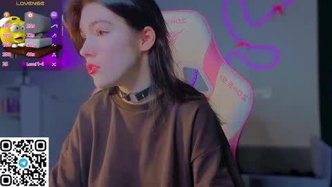 Snapshot of sophie_nomenal_ chatting on 02/27/26, 08:20 sophie_nomenal_ online show from 02/27/26, 08:20