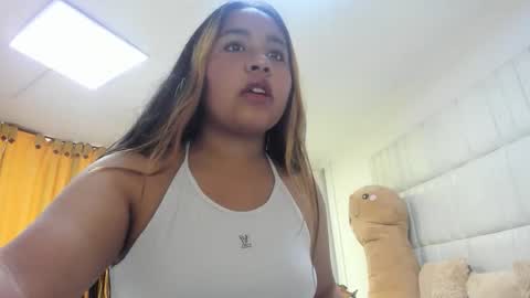 Snapshot of sophie_reed_ chatting on 12/14/25, 06:56 sophie_reed_ online show from 12/14/25, 06:56