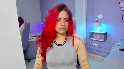 Snapshot of sophie_russell_ chatting on 11/09/25, 03:43 sophie russell online show from 11/09/25, 03:43