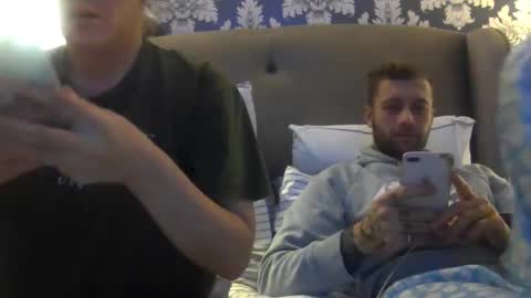 Snapshot of sophie_sam_24 chatting on 12/31/24, 02:51 Couple Sophie Sam online show from 12/31/24, 02:51