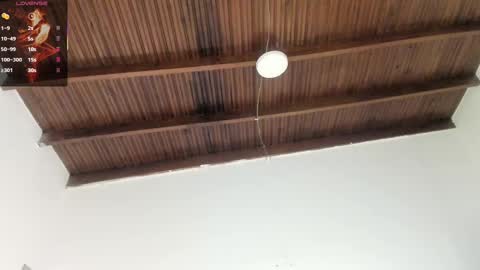 sophie_smith19 online show from 10/20/25, 12:49