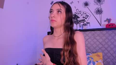 Sophie online show from 04/11/26, 10:58