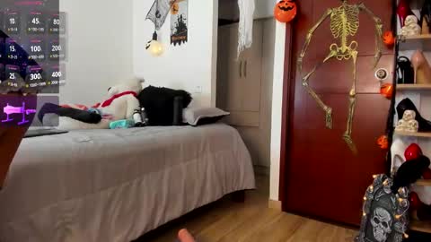 sophiebaker__ online show from 10/29/25, 02:58