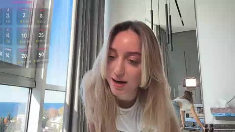 sophiebelll online show from 10/29/25, 10:28