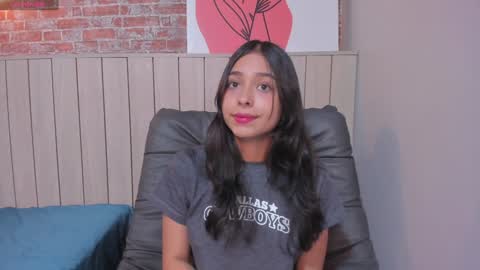 Sophie online show from 01/06/25, 03:40