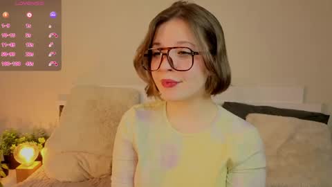 Snapshot of sophieblush chatting on 04/16/26, 04:24 Sophia online show from 04/16/26, 04:24
