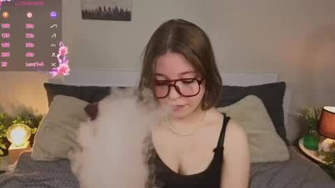 Snapshot of sophieblush chatting on 05/18/26, 05:46 Sophia online show from 05/18/26, 05:46
