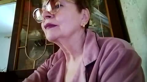 SophieBurnsX online show from 05/30/26, 08:55