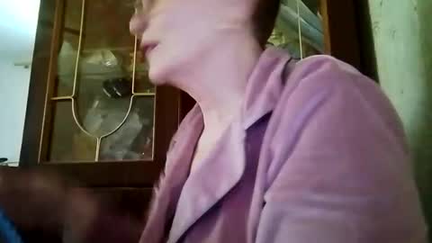 SophieBurnsX online show from 06/05/26, 09:37