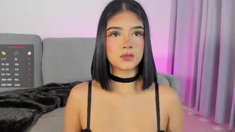 Snapshot of sophiecb chatting on 06/10/26, 03:33 sophie online show from 06/10/26, 03:33