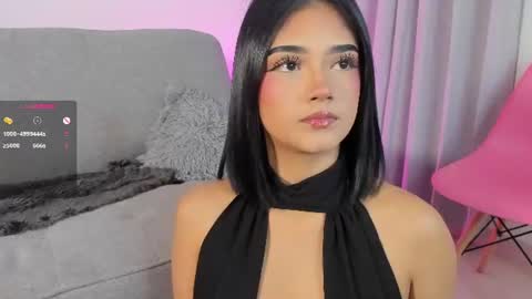 Snapshot of sophiecb chatting on 06/17/26, 04:26 sophie online show from 06/17/26, 04:26