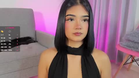 Snapshot of sophiecb chatting on 06/18/26, 02:10 sophie online show from 06/18/26, 02:10