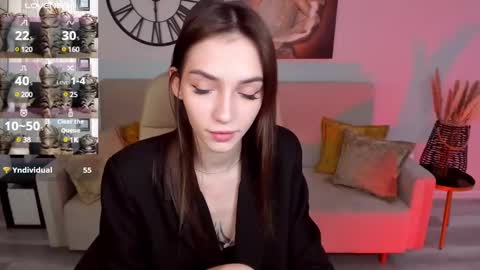 Snapshot of sophiecherrie chatting on 12/08/24, 03:45 Sophie online show from 12/08/24, 03:45