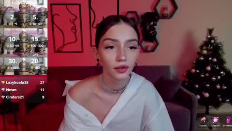 Snapshot of sophiecherrie chatting on 12/30/24, 07:37 Sophie online show from 12/30/24, 07:37