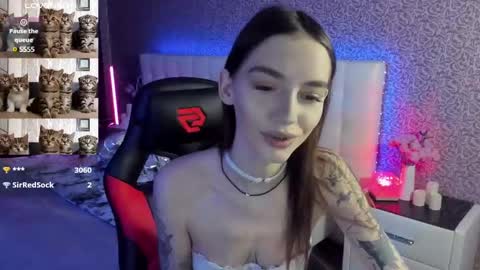 Snapshot of sophiecherrie chatting on 03/12/25, 01:08 Sophie online show from 03/12/25, 01:08