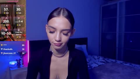 Snapshot of sophiecherrie chatting on 10/20/25, 11:38 Sophie online show from 10/20/25, 11:38