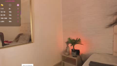 Sophie online show from 10/14/25, 11:44