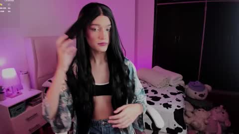 Snapshot of sophiecornett chatting on 11/10/25, 08:24 online show from 11/10/25, 08:24