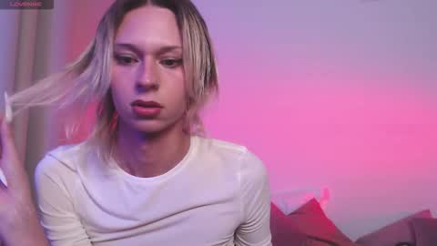 Snapshot of sophiediamond_x chatting on 09/30/25, 07:52 sophiediamond_x online show from 09/30/25, 07:52