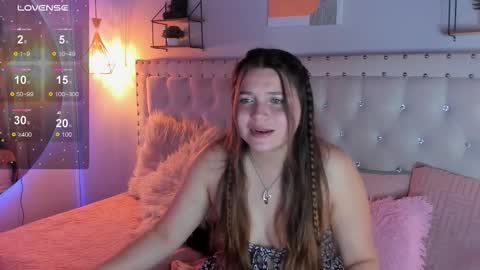 Sophie  online show from 11/13/25, 01:10